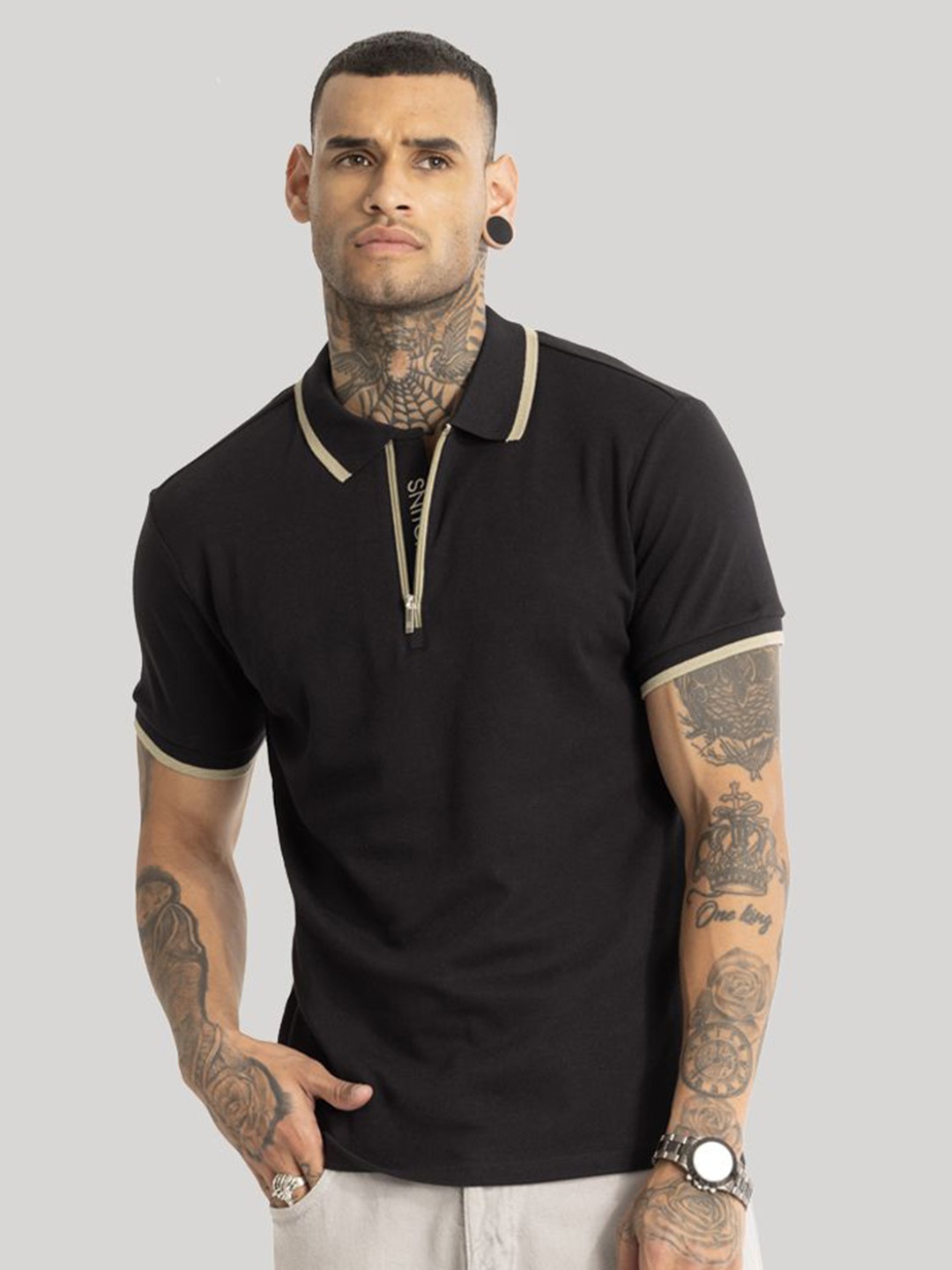 

Snitch Men Polo Collar Applique Slim Fit T-shirt, Black