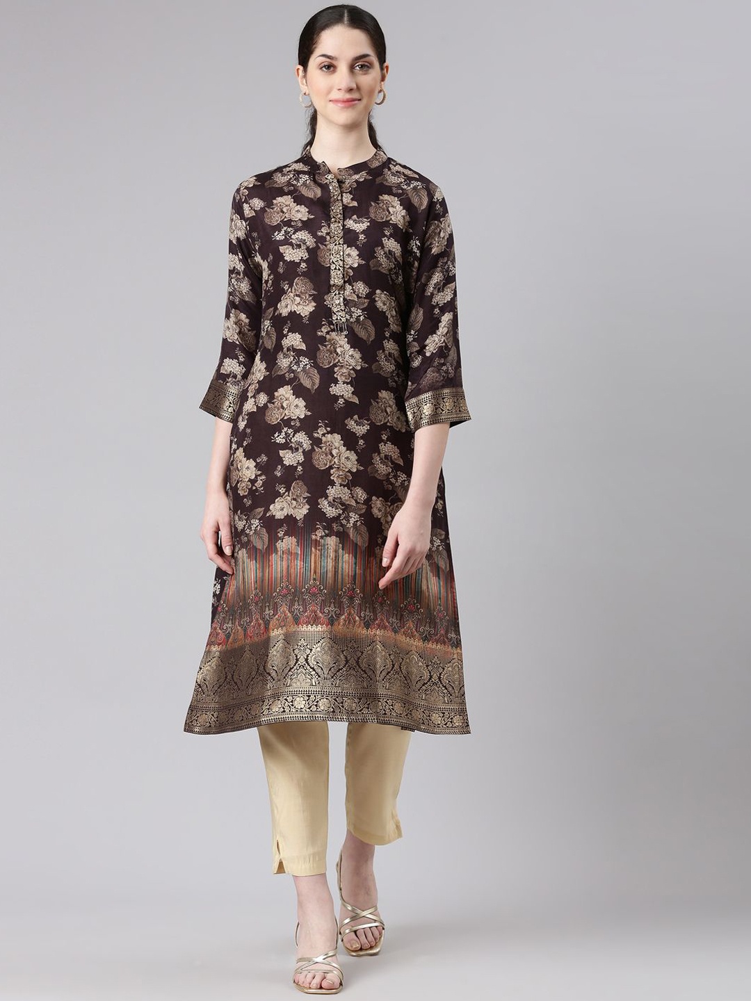 

Neerus Women Printed Flared Sleeves Sequinned Kurta, Brown