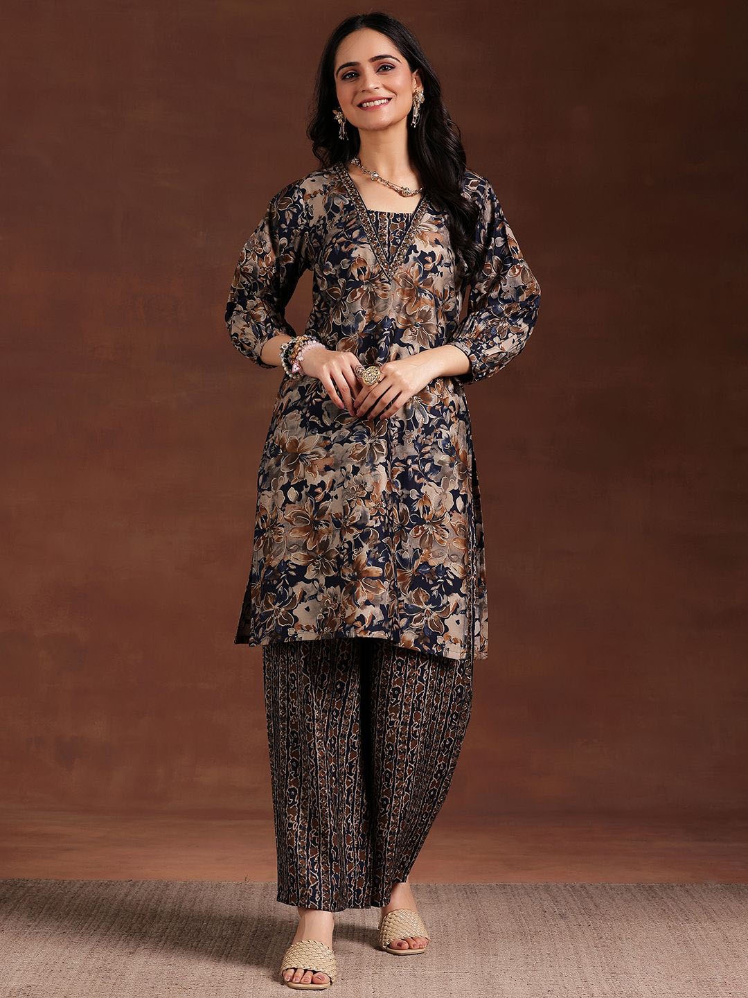 

Libas Women Floral Printed Regular Beads and Stones Kurta with Palazzos, Blue
