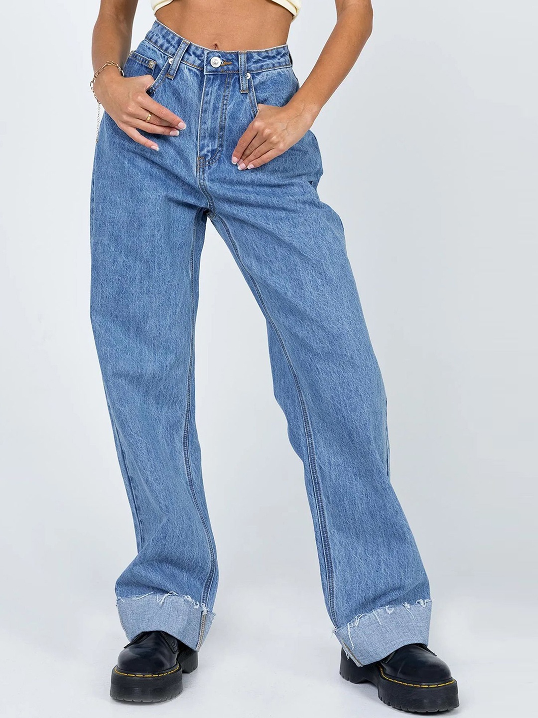 

LULU & SKY Women Boyfriend Fit High-Rise Light Fade Jeans, Blue
