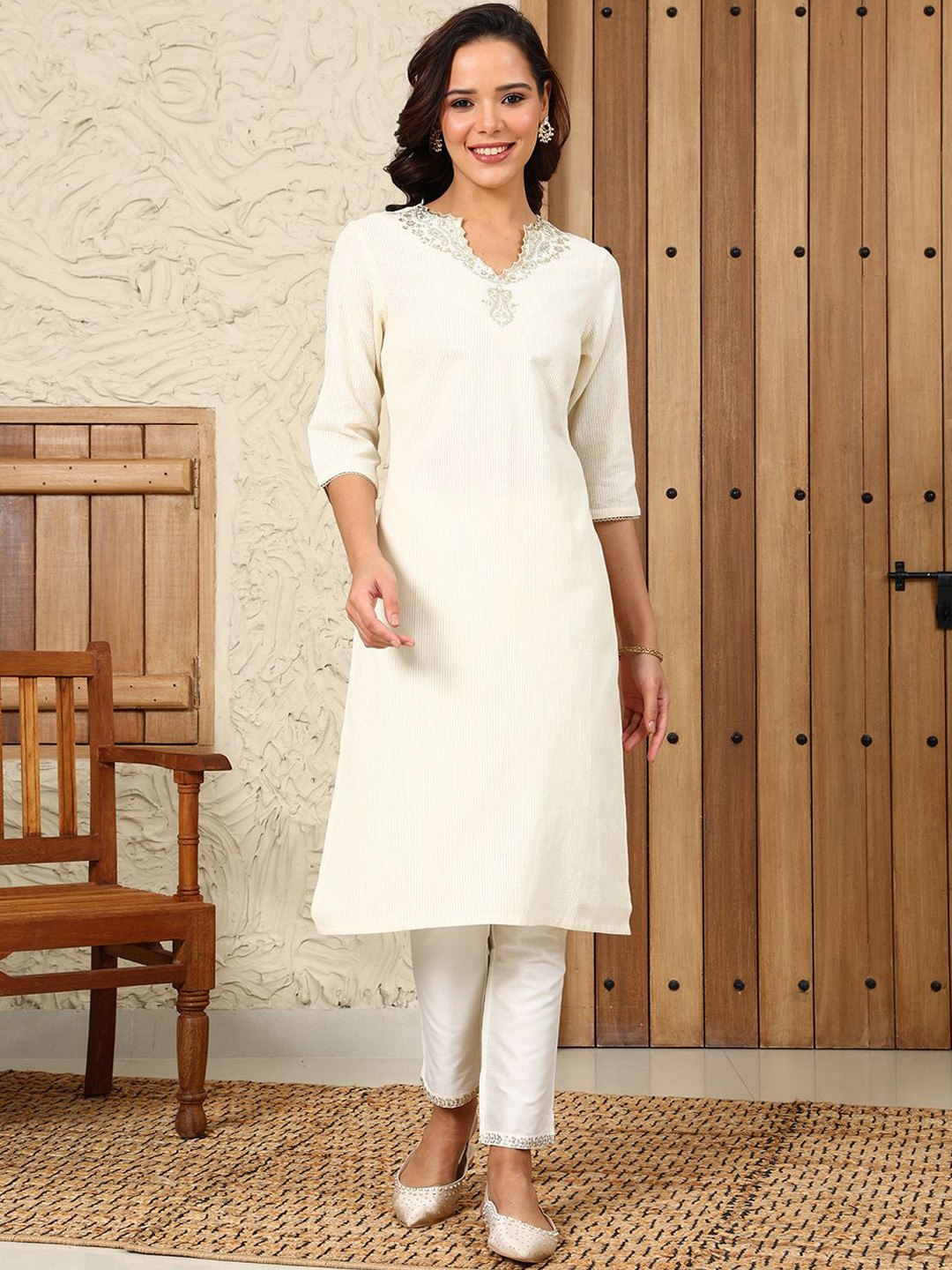 

W Women Flared Sleeves Thread Work Kurta, White