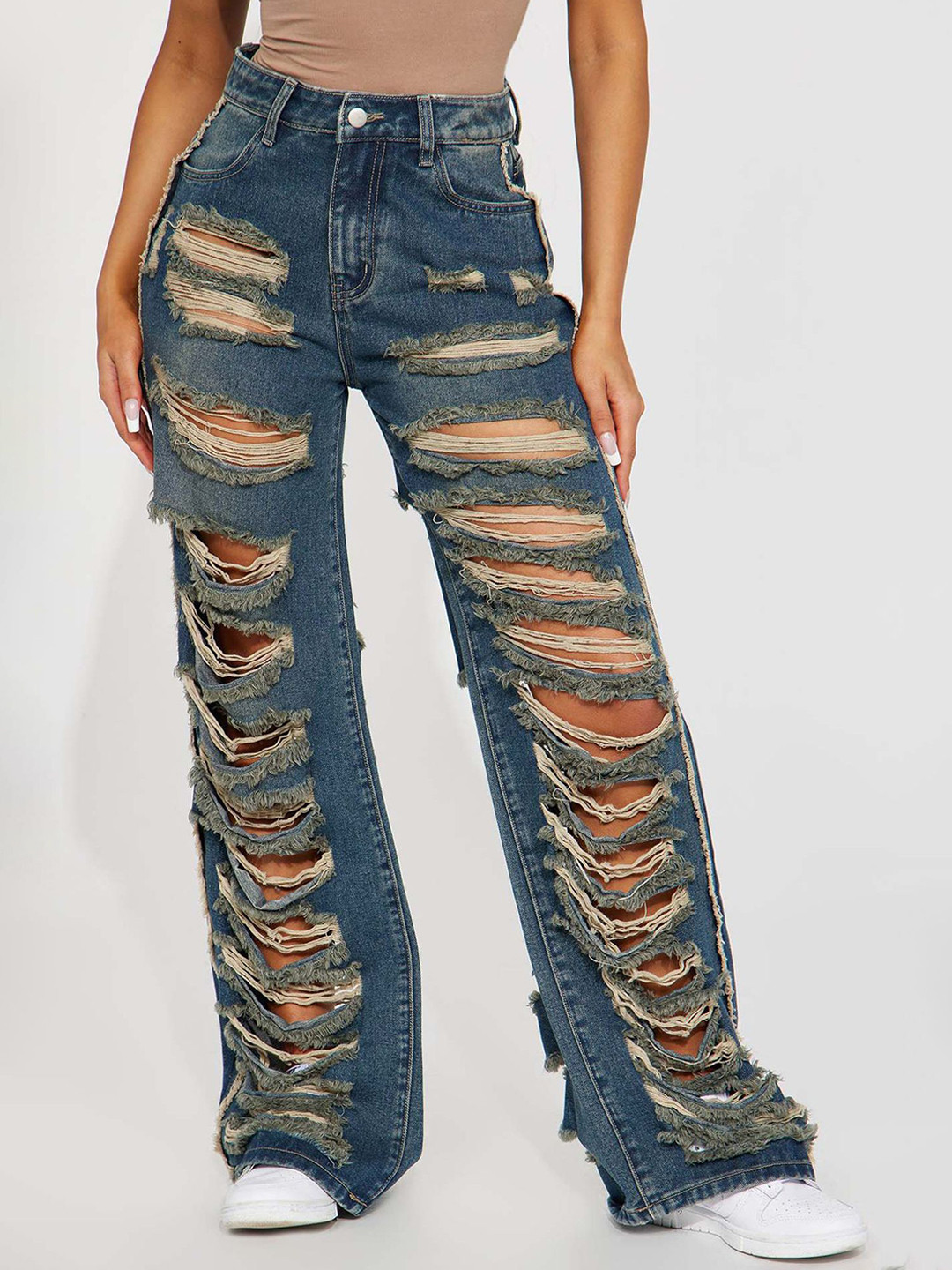 

LULU & SKY Women Boyfriend Fit High-Rise Highly Distressed Heavy Fade Jeans, Blue