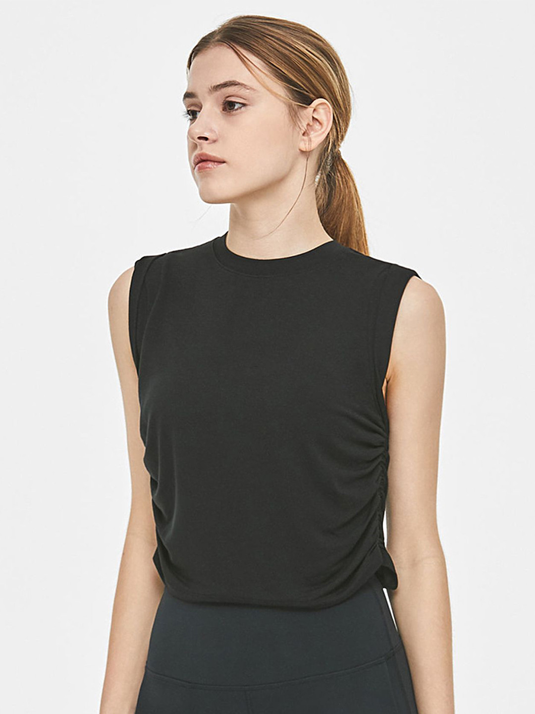 

LULU & SKY Top, Black