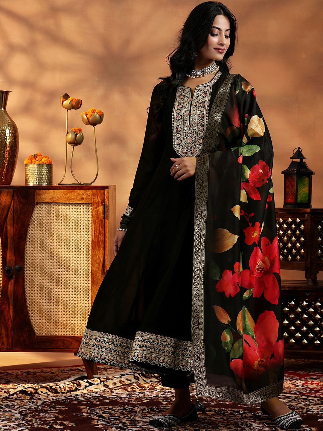 

Libas Women Floral Yoke Design Panelled Kurta with Trousers & With Dupatta, Black