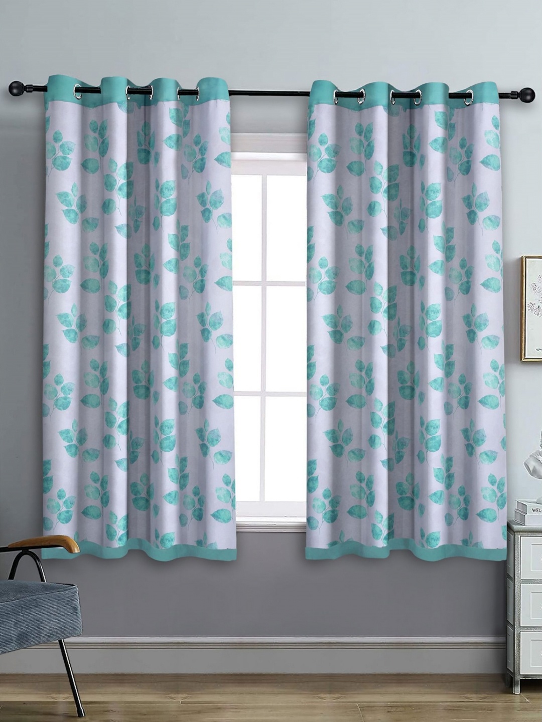 

Aura White & Green Set of 2 Floral Black Out Window Curtain