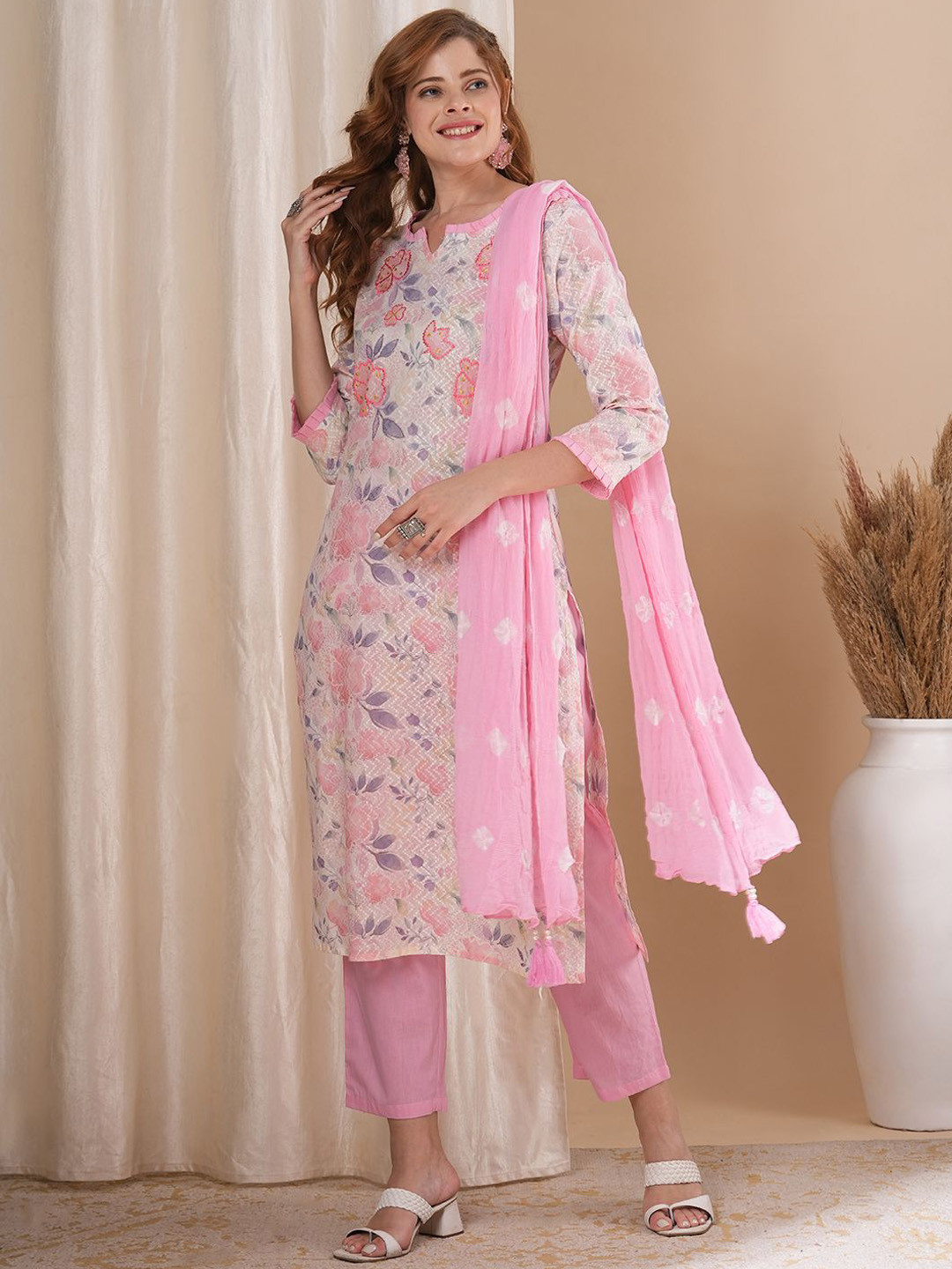 

FASHOR Women Floral Printed Regular Thread Work Pure Cotton Kurta with Trousers & With Dupatta, Off white