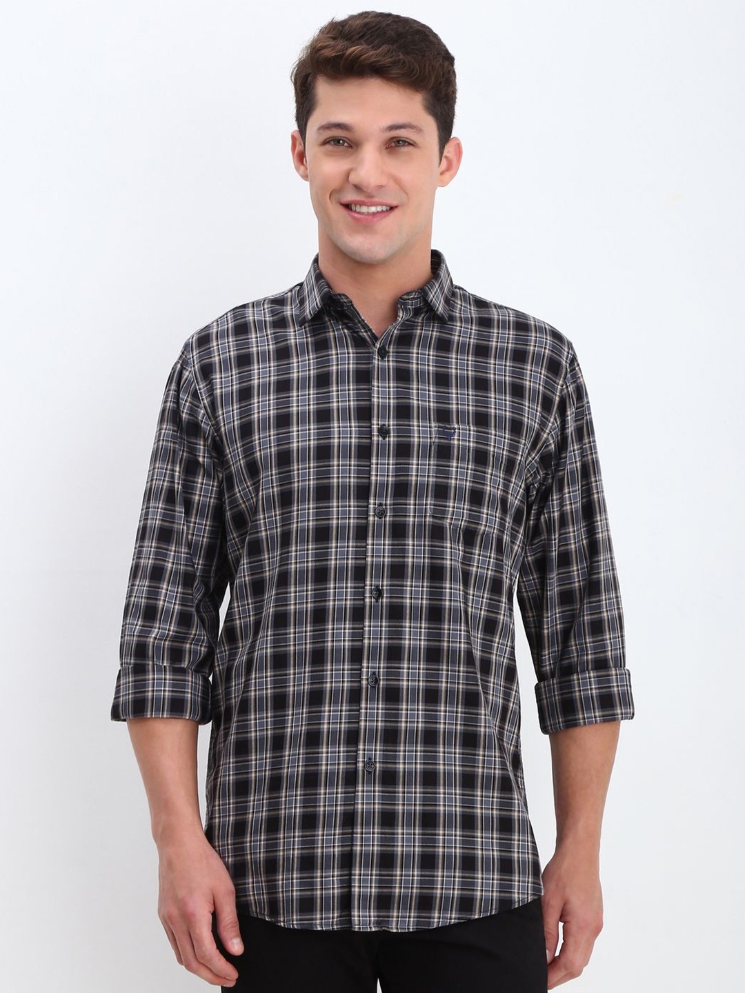 

Allen Solly Men Slim Fit Opaque Checked Casual Shirt, Black