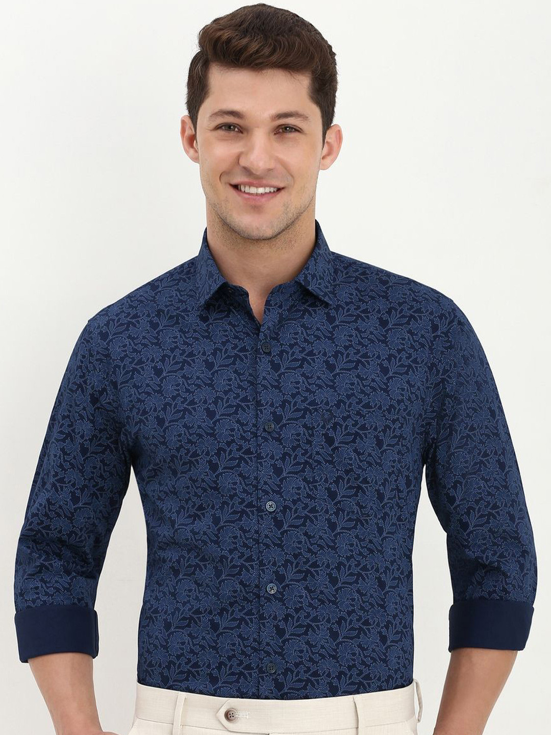 

Allen Solly Men Slim Fit Floral Opaque Printed Formal Shirt, Navy blue
