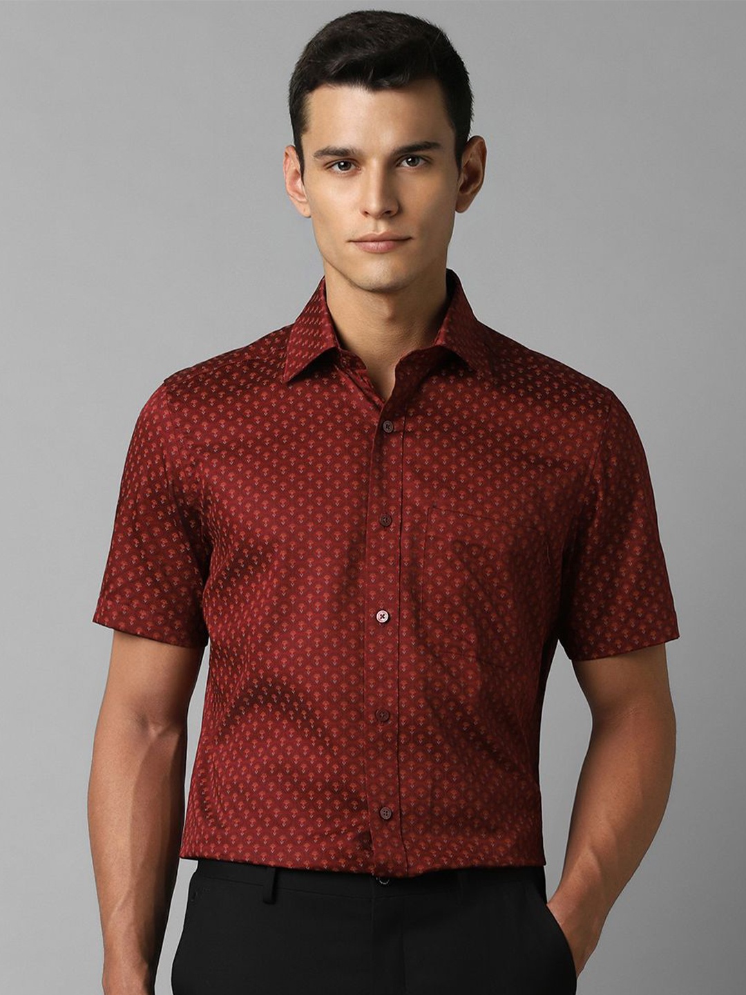 

Louis Philippe Men Classic Floral Opaque Printed Formal Shirt, Maroon