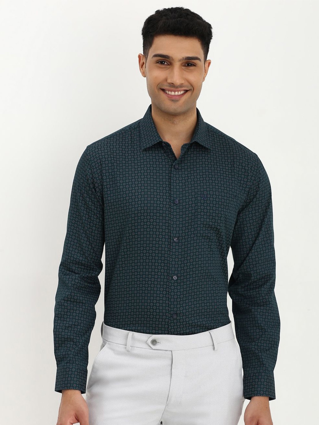 

Allen Solly Men Slim Fit Opaque Printed Formal Shirt, Green