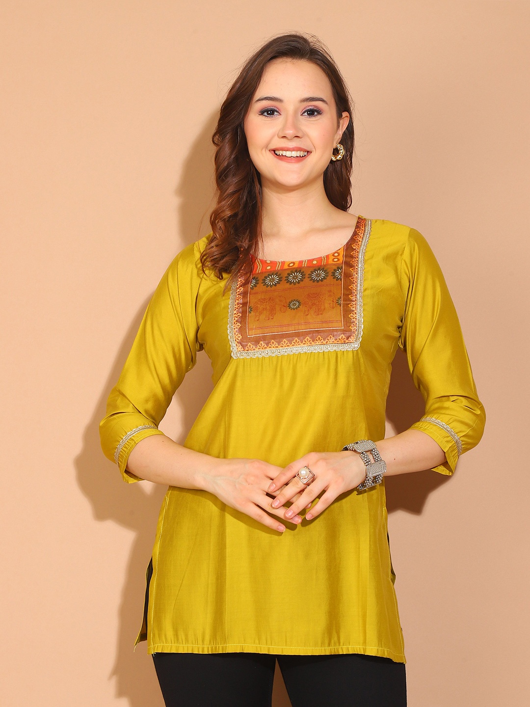 

Roly Poly Ethnic Motif Printed Straight Kurti, Yellow