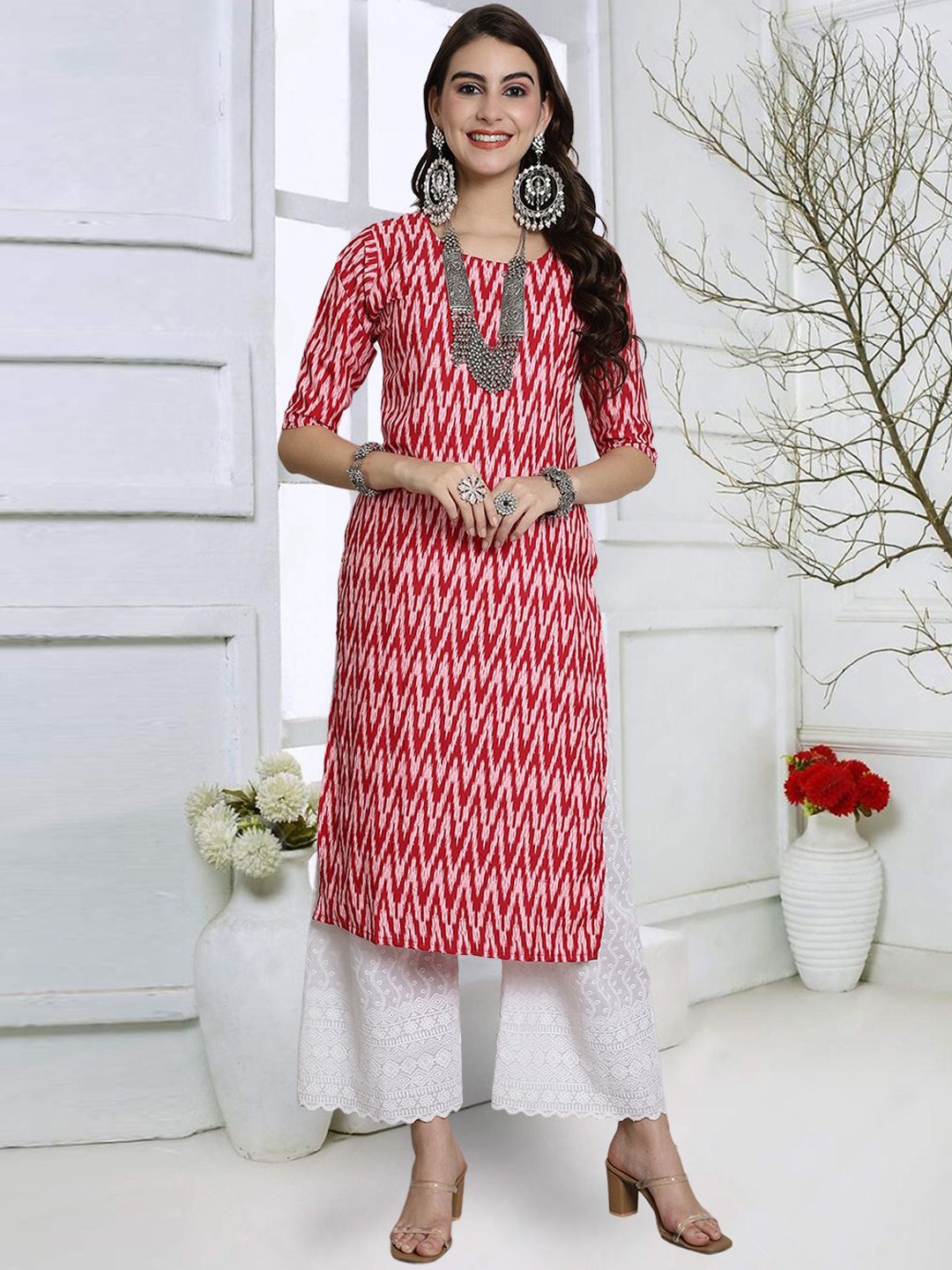 

7Threads Women Striped Keyhole Neck Thread Work Floral Crepe Kurta, Multi