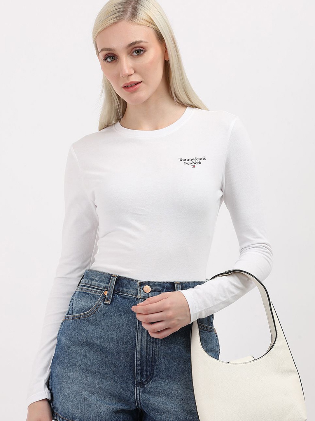 

Tommy Hilfiger Women Slim Fit T-shirt, White