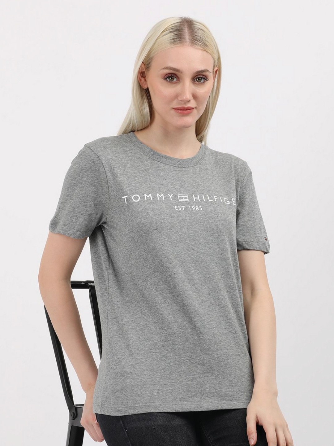 

Tommy Hilfiger Women Typography T-shirt, Grey