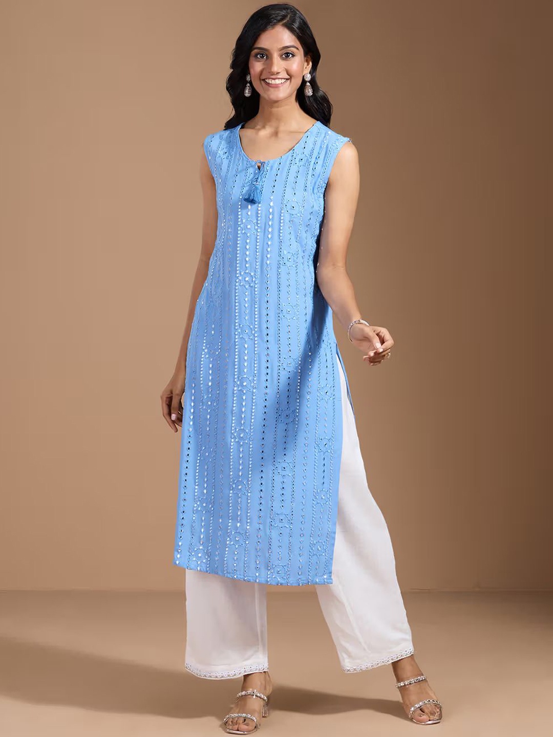 

Ode by House of Pataudi Women Thread Work Kurta, Blue