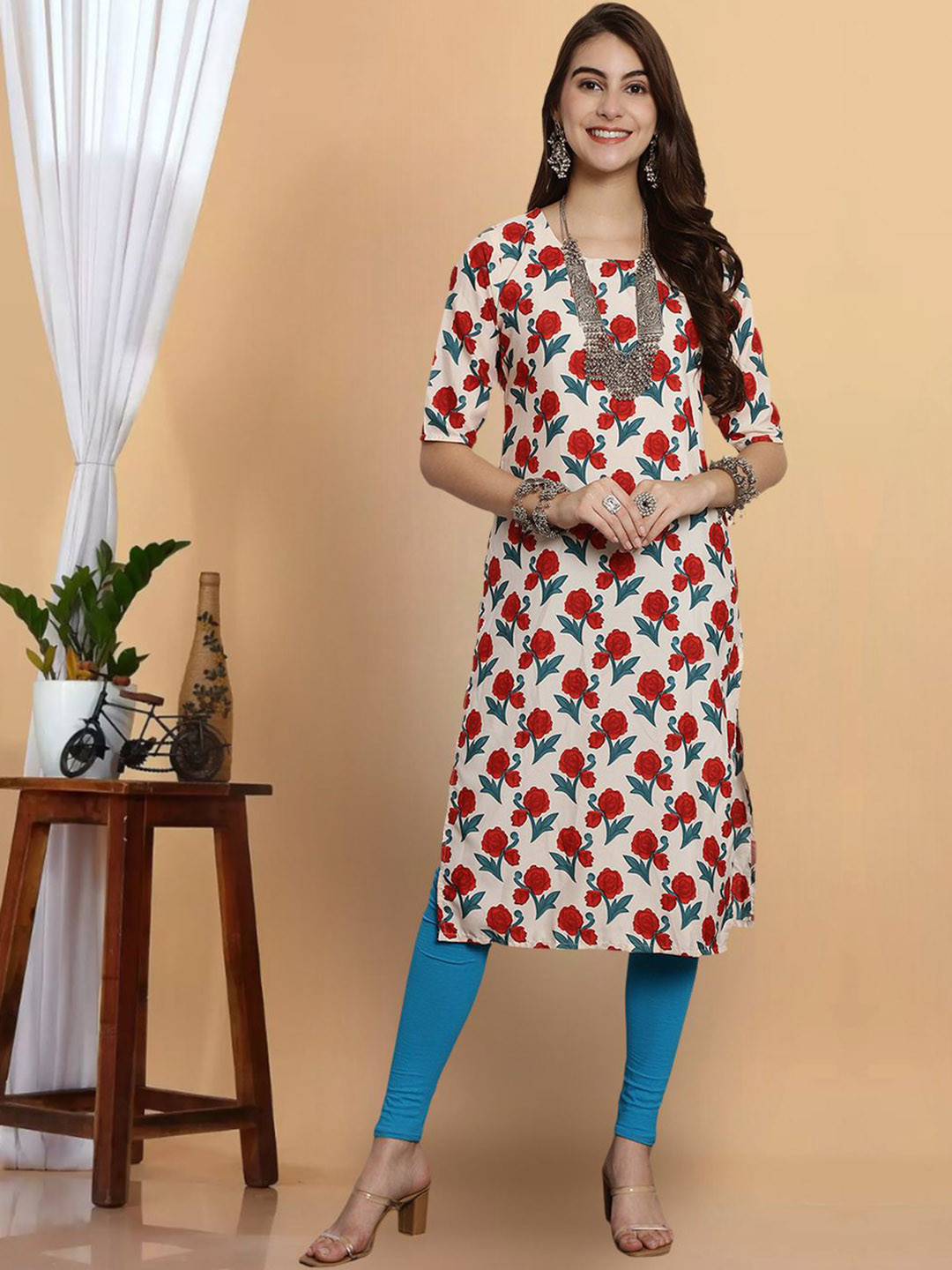 

7Threads Women Floral Printed Keyhole Neck Flared Sleeves Thread Work Floral Crepe Kurta, Multi