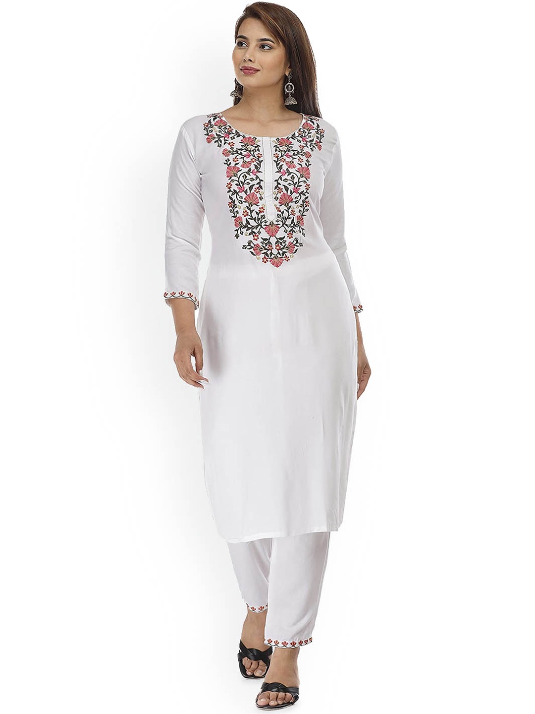 

G4Girl Women Floral Embroidered Regular Thread Work Kurta with Pyjamas, White