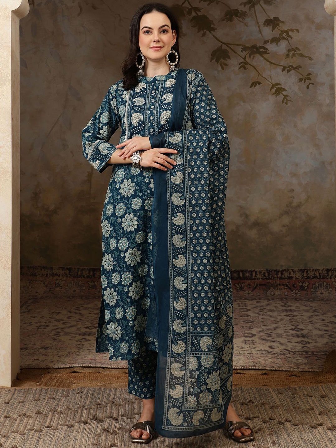 

BANDIA Women Floral Printed Regular Sequinned Pure Cotton Kurta with Trousers & With Dupatta, Blue