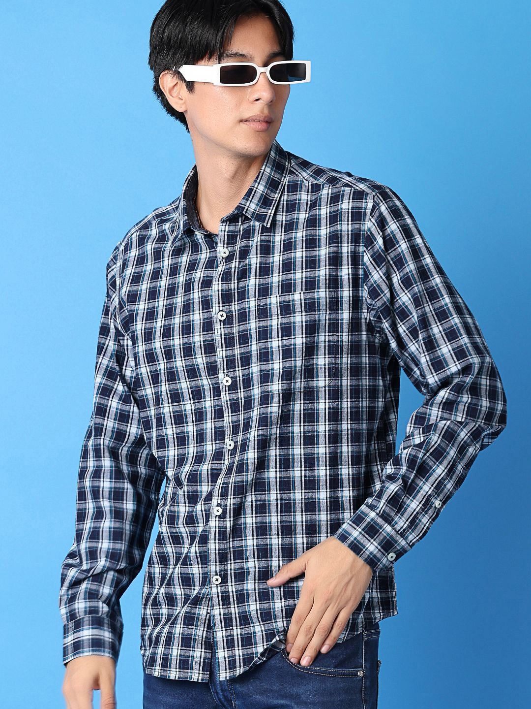 

V-Mart Men Classic Opaque Checked Casual Shirt, Navy blue