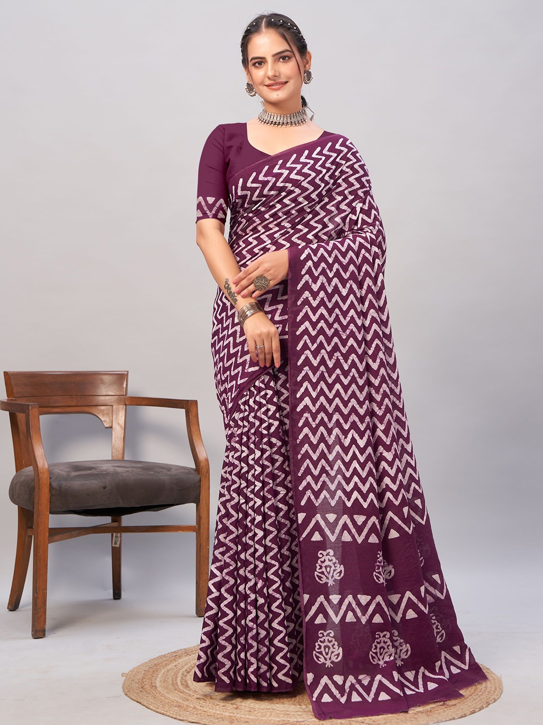 

V3 FASHION STUDIO Pure Cotton Jamdani Saree, Purple