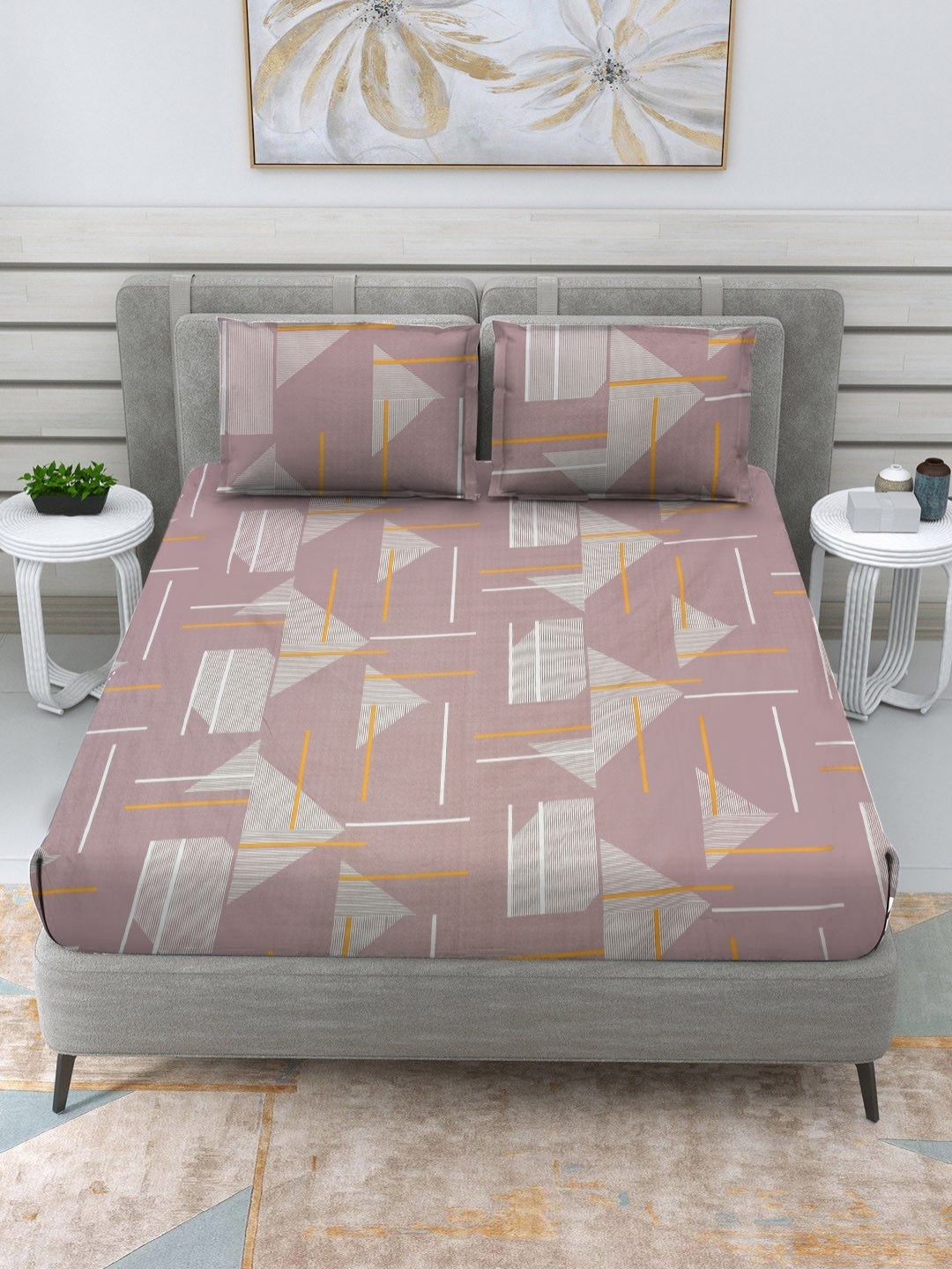 

RRC Purple Geometric 144 TC Queen Bedsheet with 2 Pillow Covers