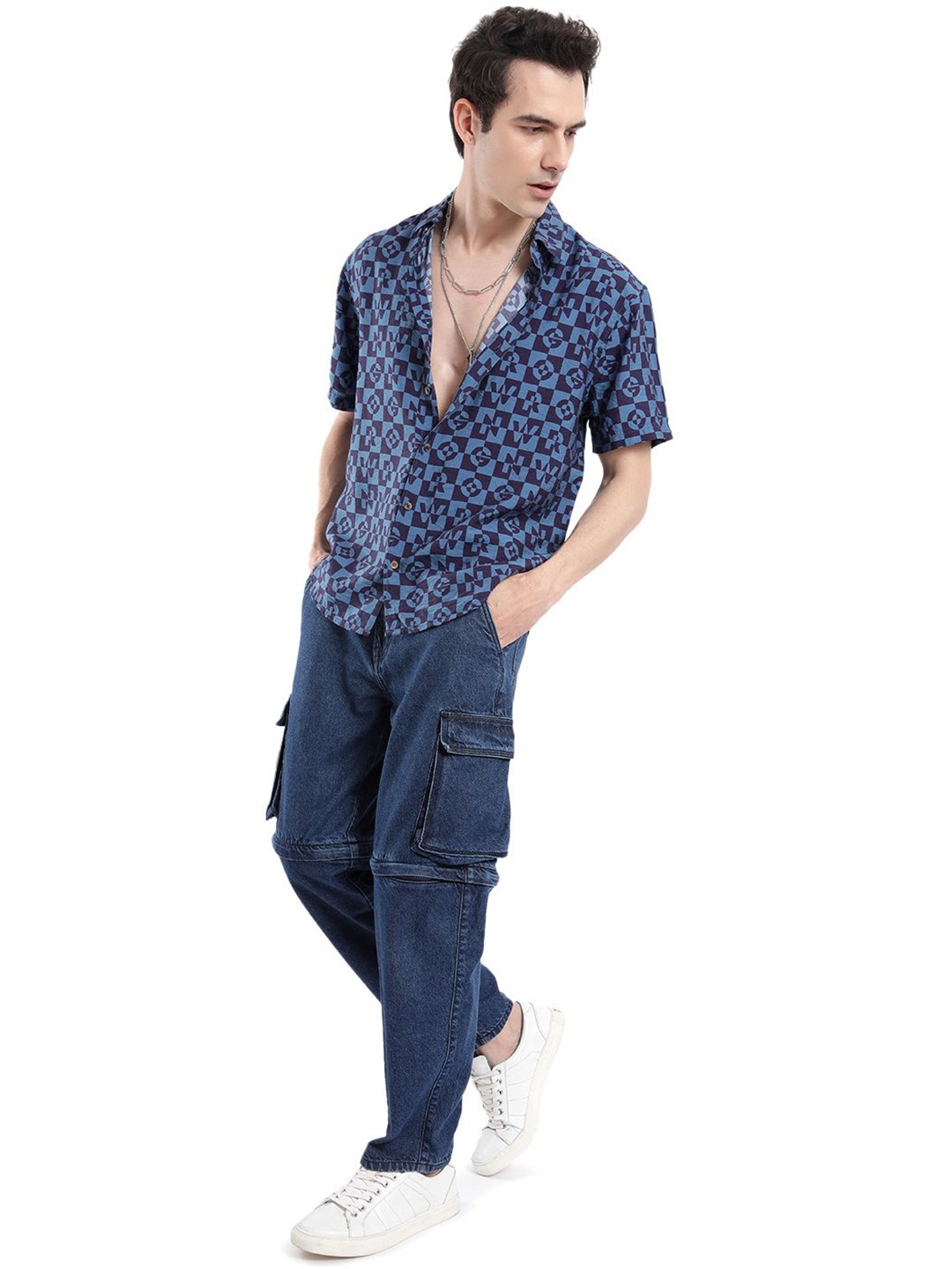 

WROGN Men Custom Opaque Printed Casual Shirt, Navy blue