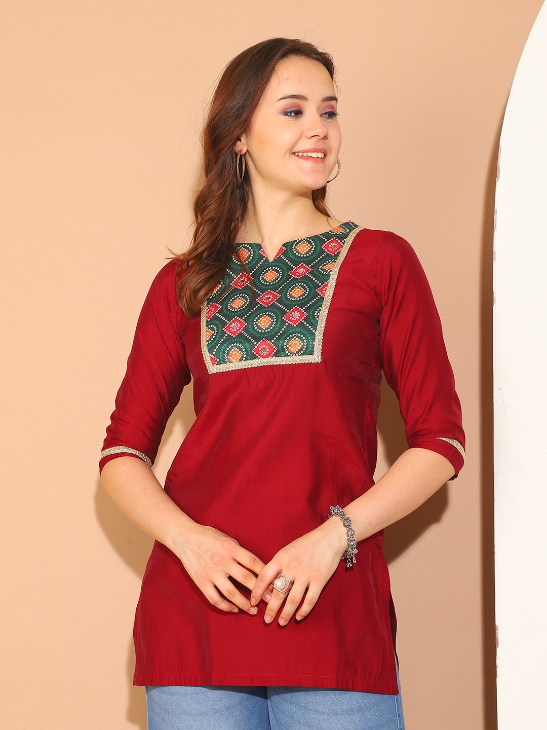 

Roly Poly Bandhani Printed Straight Kurti, Red