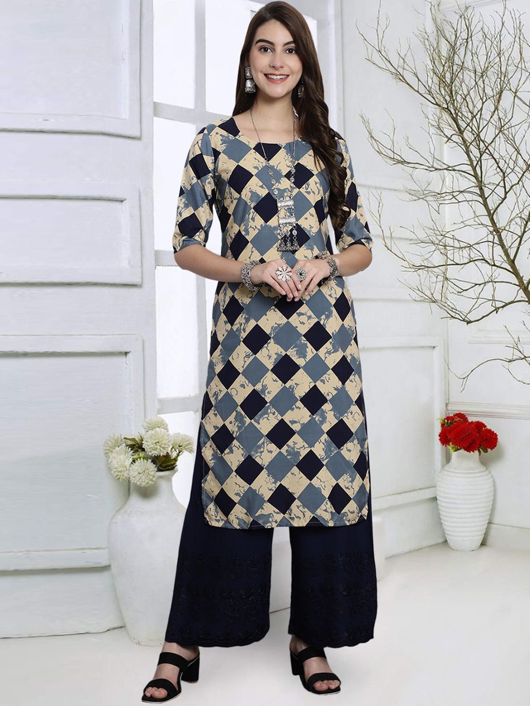 

7Threads Women Geometric Checked Keyhole Neck Mirror Work Floral Crepe Kurta, Multi