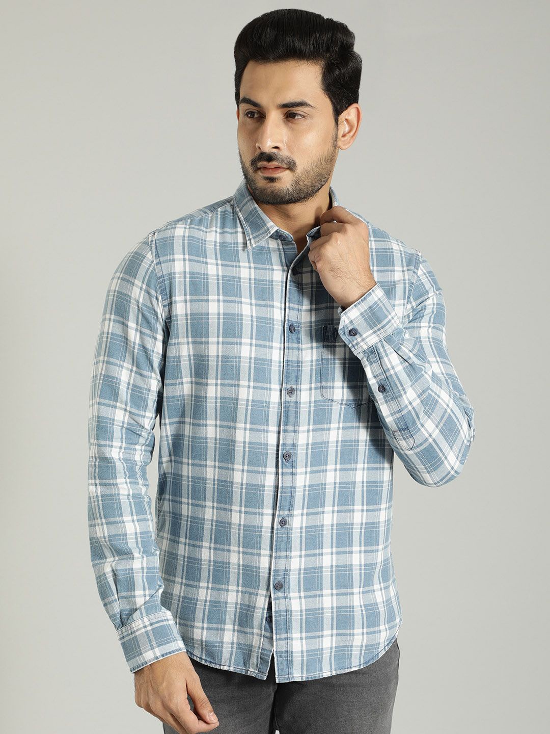 

Indian Terrain Men Chiseled Spread Collar Tartan Checked Cotton Skinny Fit Casual Shirt, Black