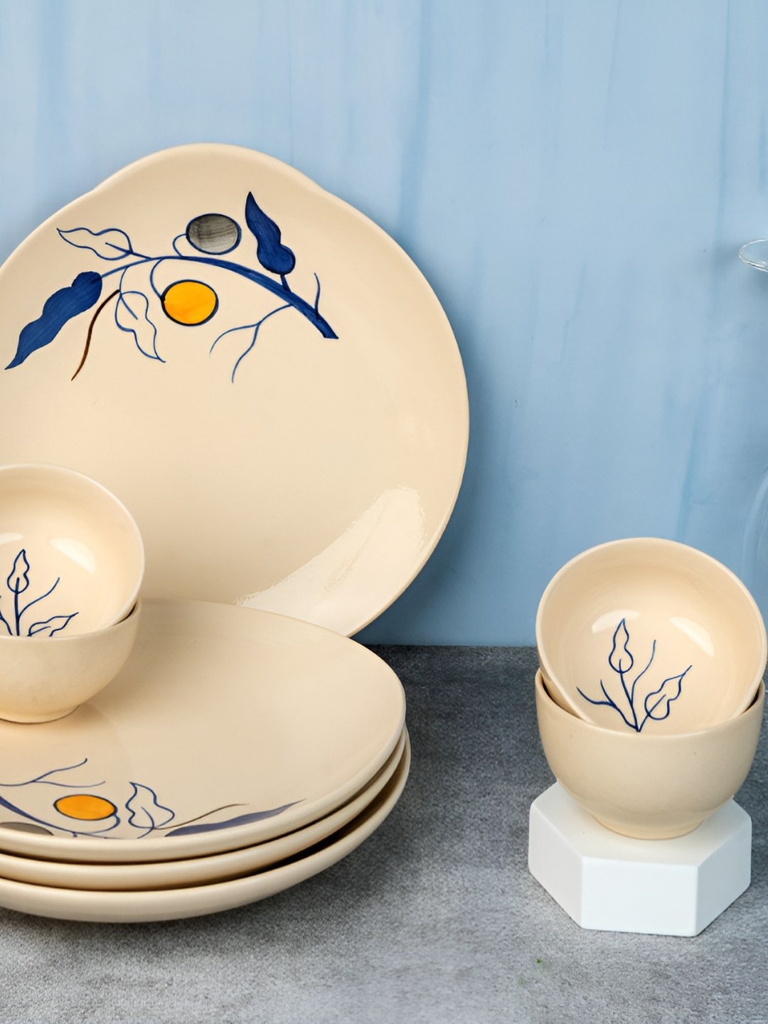 

BODHI HOUSE White & Blue 8-Pieces Porcelain Glossy Dinner Set