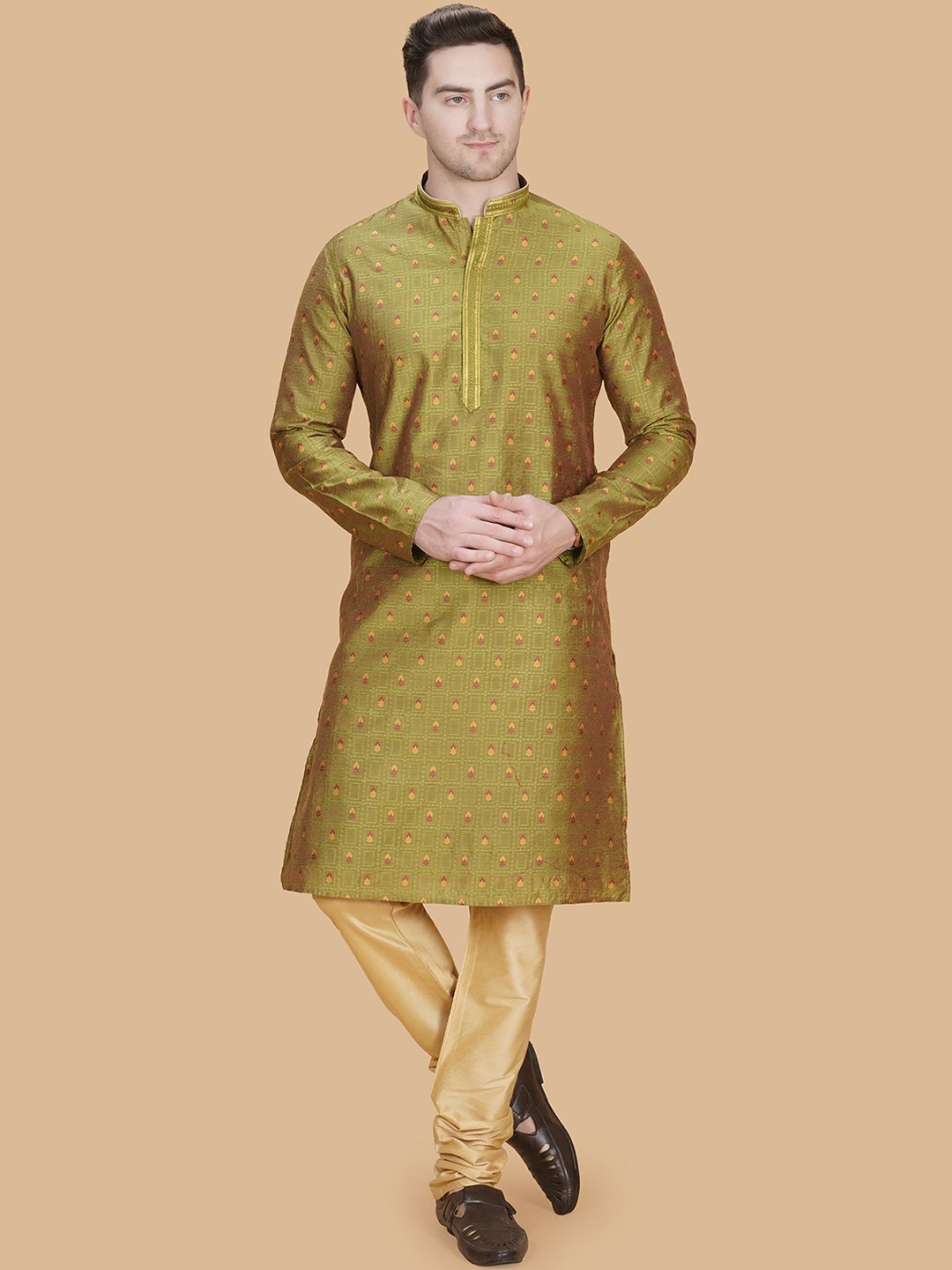 

LA'SCOOT Men Floral Printed Regular Kurta with Churidar, Green