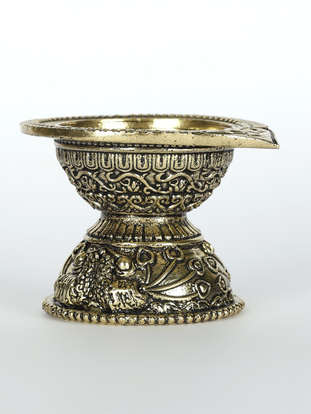 

Exotic India 2.3 inch Small Designer Brass Diya (Oil Lamp), Gold