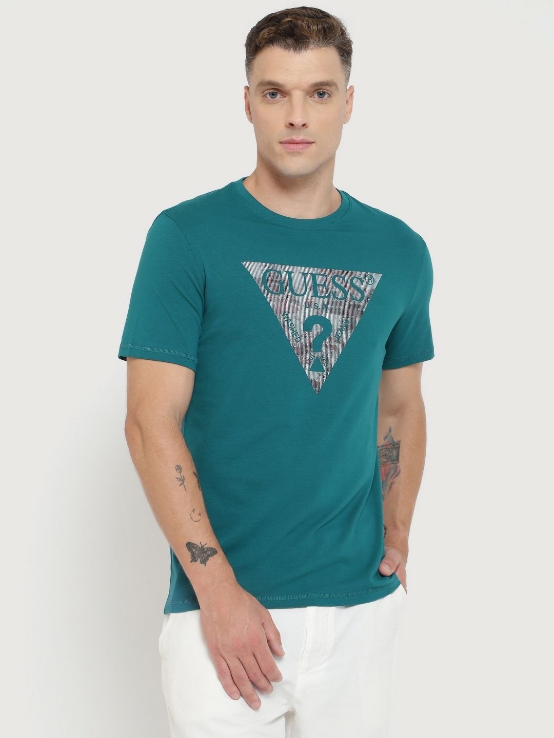 

GUESS Men Typography Printed Pockets Slim Fit T-shirt, Blue