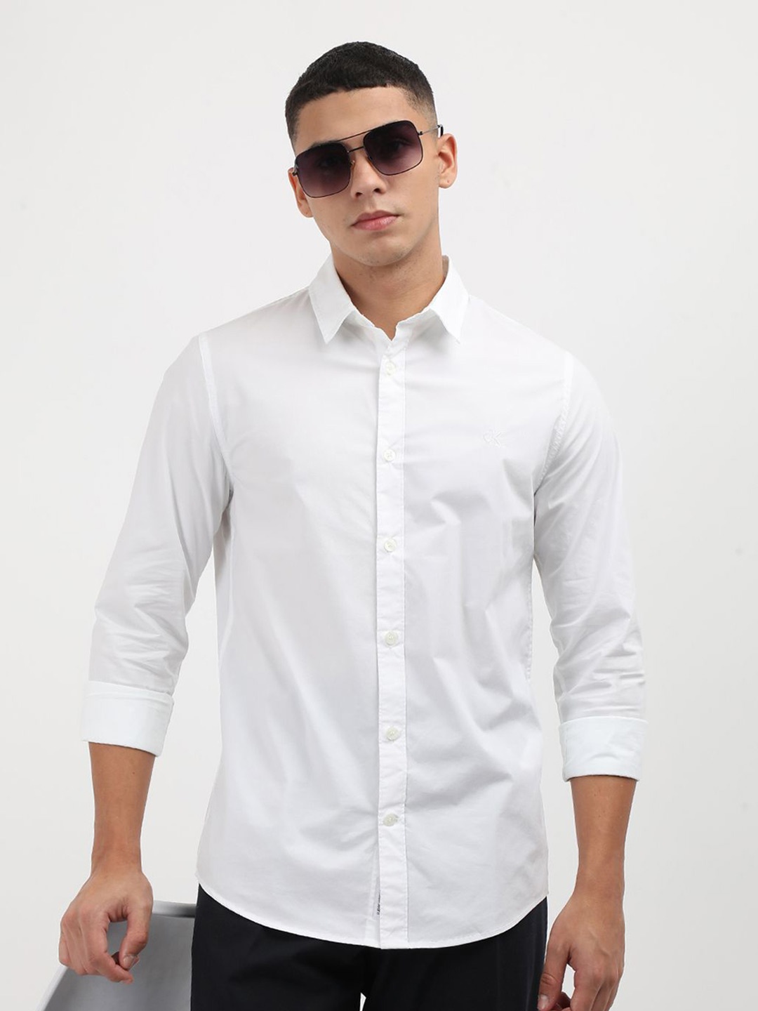 

Calvin Klein Jeans Men Slim Fit Opaque Casual Shirt, White