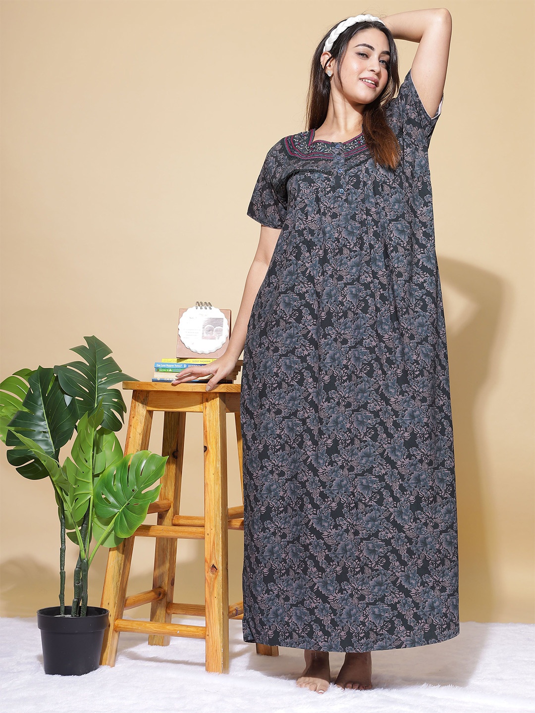

9shines Label Printed Maxi Nightdress, Green