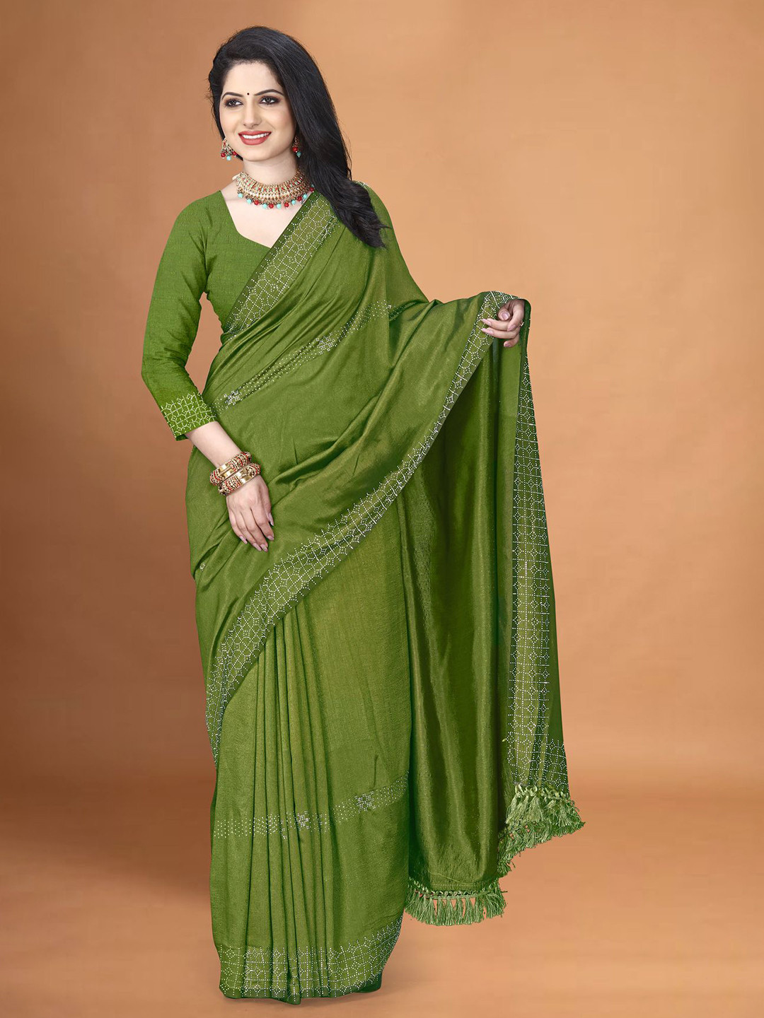

SANJANA SILK Beads and Stones Jute Silk Saree, Green