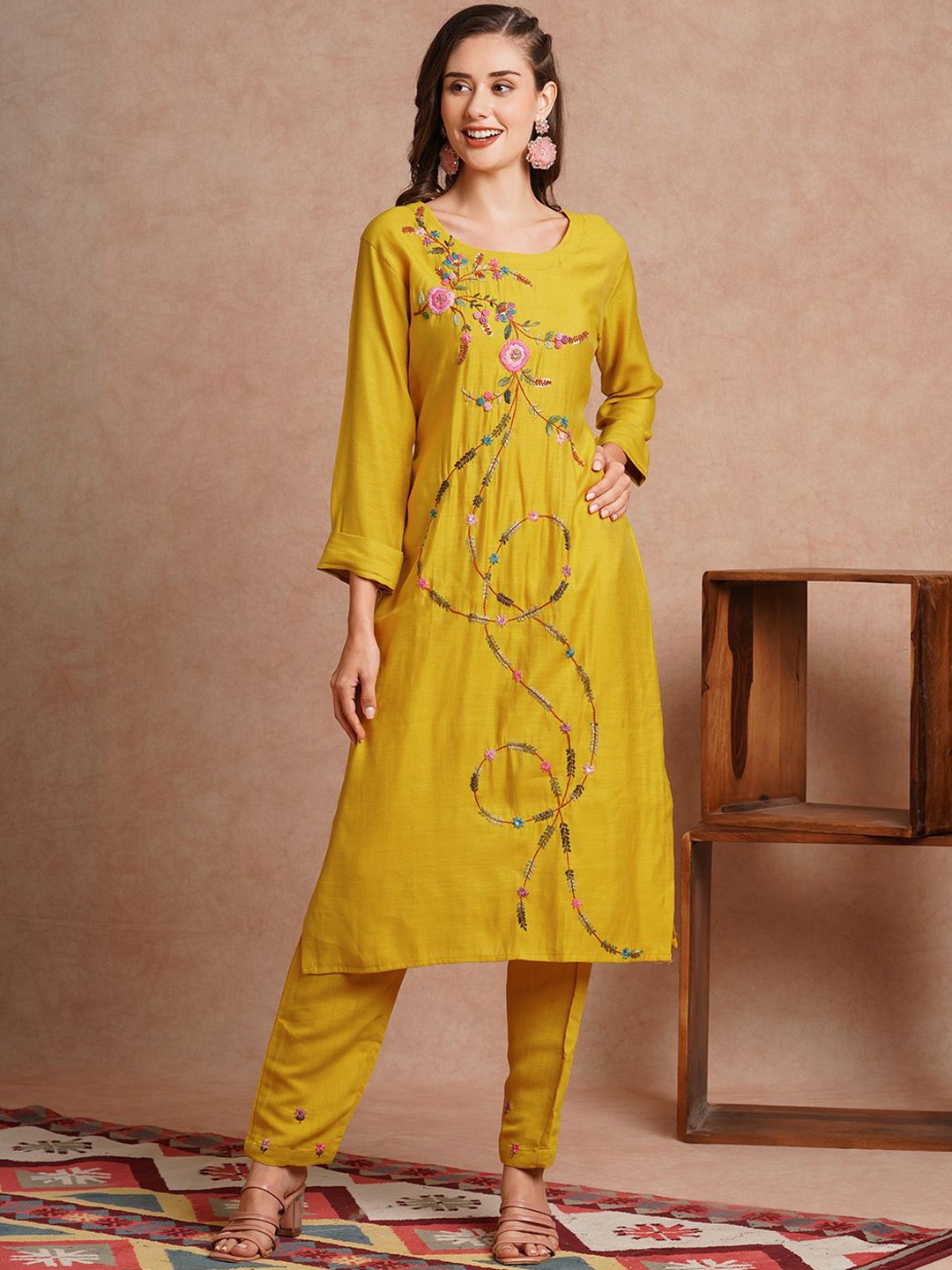 

FASHOR Embroidered Straight Kurta With Trouser, Mustard