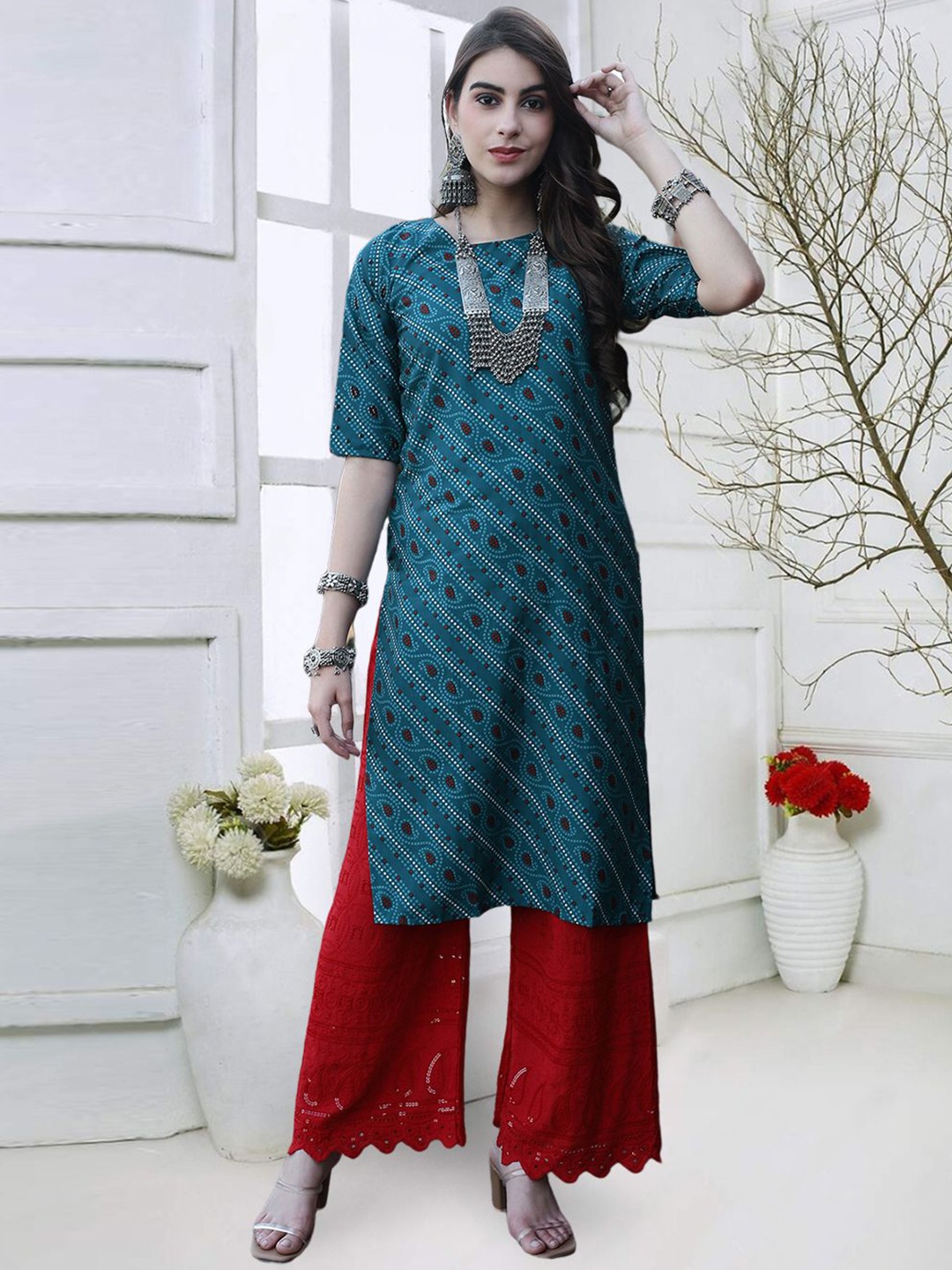 

7Threads Women Keyhole Neck Floral Crepe Kurta, Multi