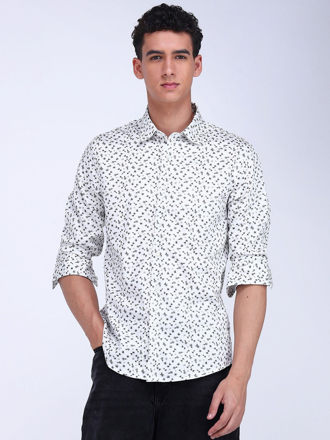 

Flying Machine Men Slim Fit Floral Opaque Printed Casual Shirt, White