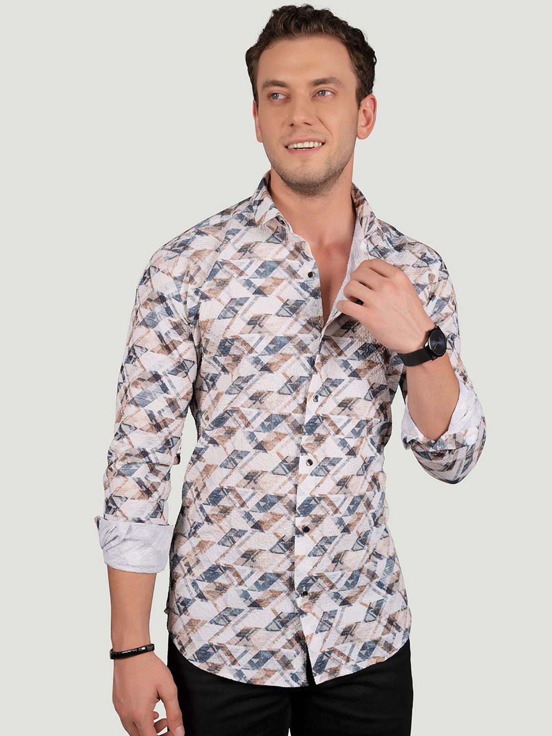 

ALMATY Men Comfort Slim Fit Opaque Printed Party Shirt, Cream