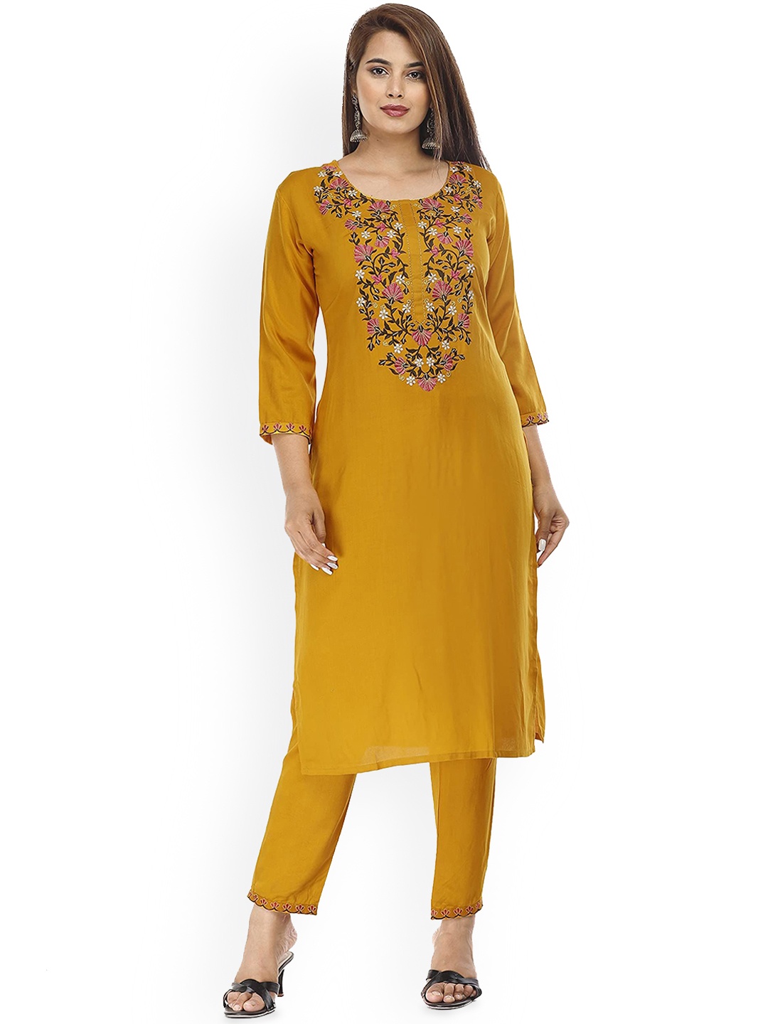 

G4Girl Women Ethnic Motifs Yoke Design Regular Thread Work Kurta with Trousers, Mustard