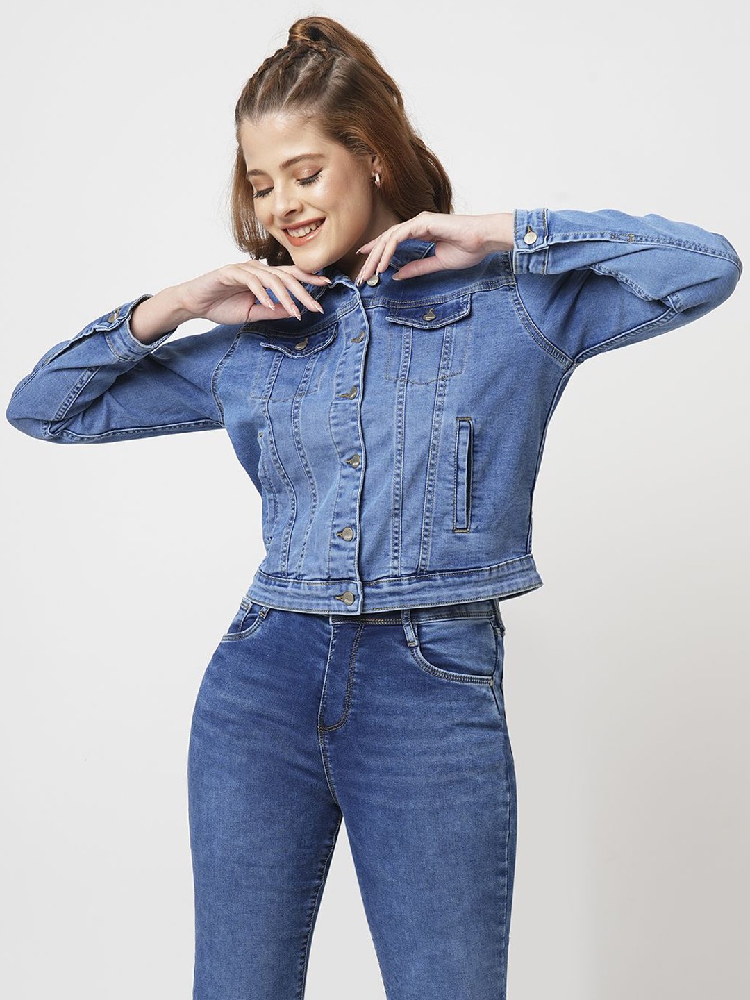 

Kraus Jeans Women Washed Crop Denim Jacket with Patchwork, Blue