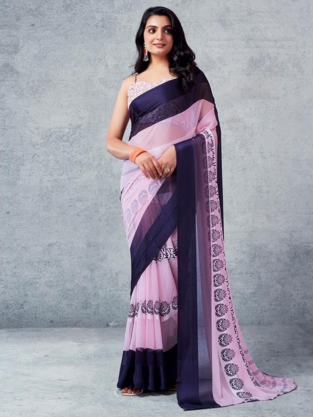 

Sitanjali Floral Pure Georgette Bagh Saree, Pink