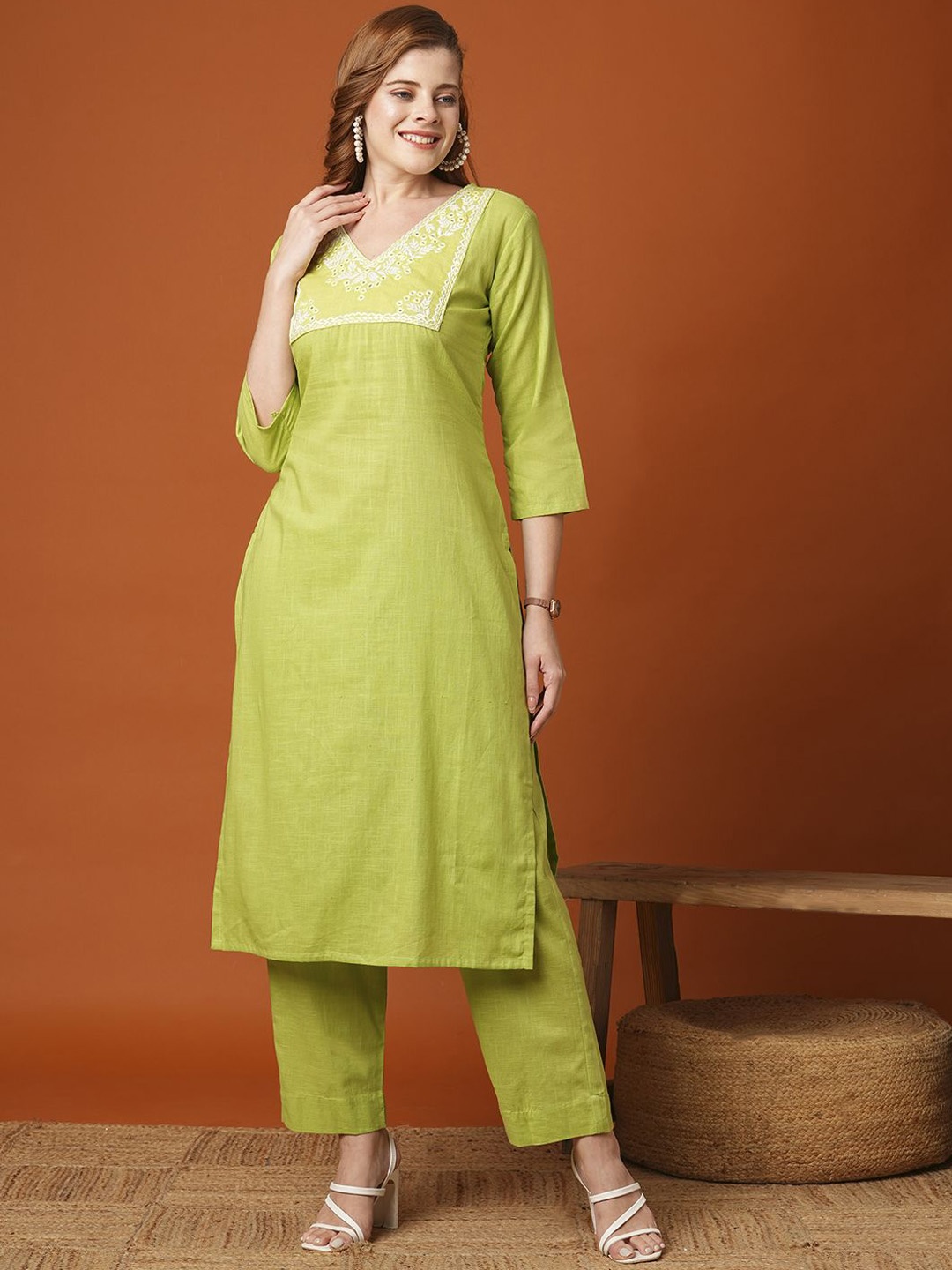 

FASHOR Embroidered Cotton Straight Kurta With Trouser, Green