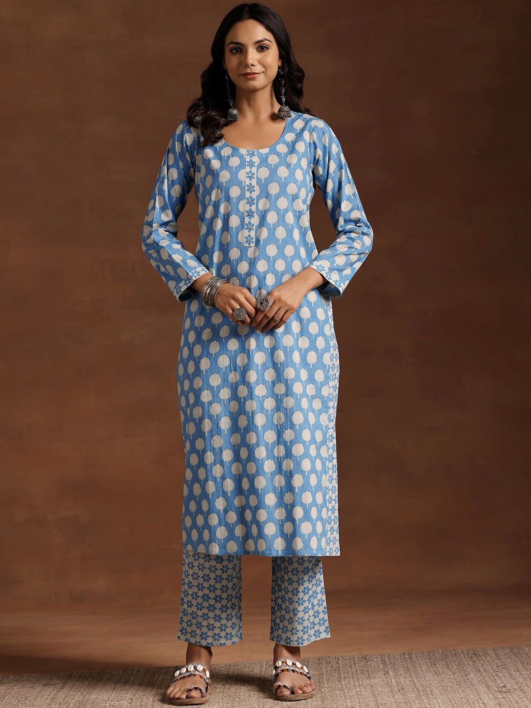 

Libas Women Floral Printed Panelled Sequinned Pure Cotton Kurta with Trousers, Blue