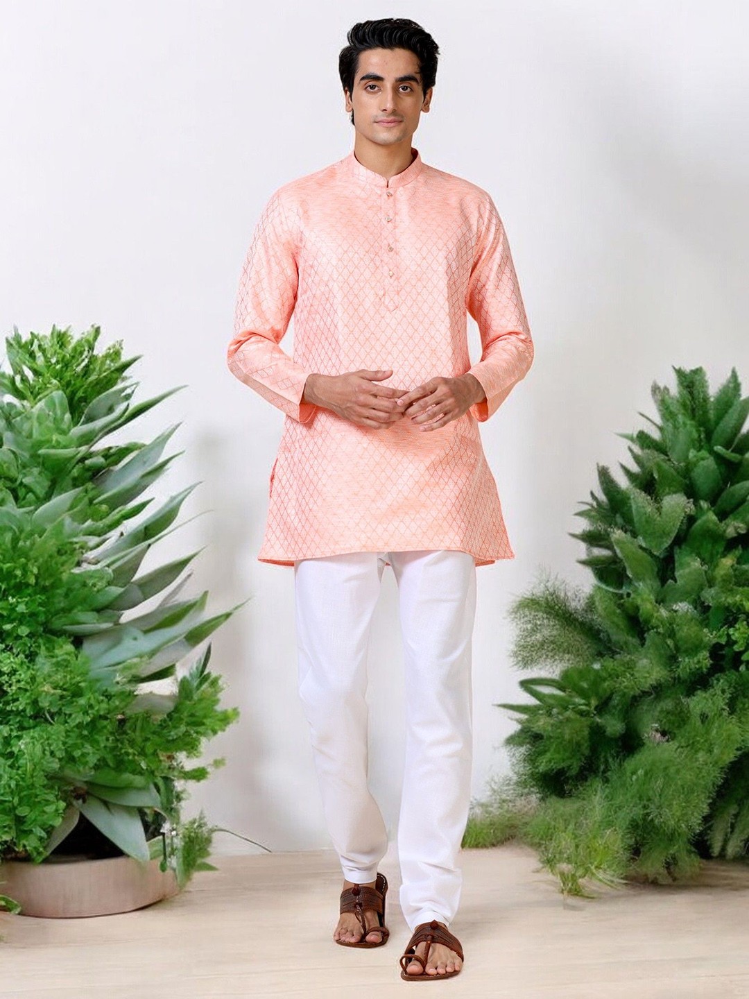 

TATTVA Men Geometric Thread Work Anarkali Kurta, Orange