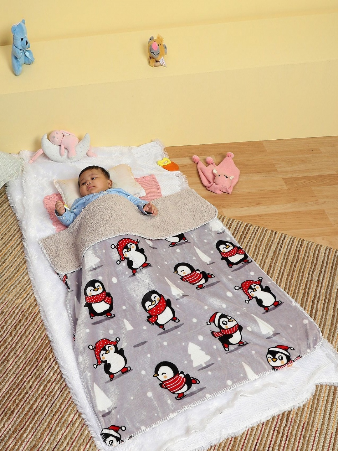 

Monte Carlo Grey & White Cartoon Characters Mild Winter 550 GSM Single Bed Blanket