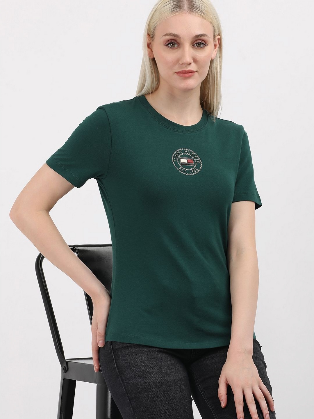 

Tommy Hilfiger Women V-Neck Applique Slim Fit T-shirt, Green