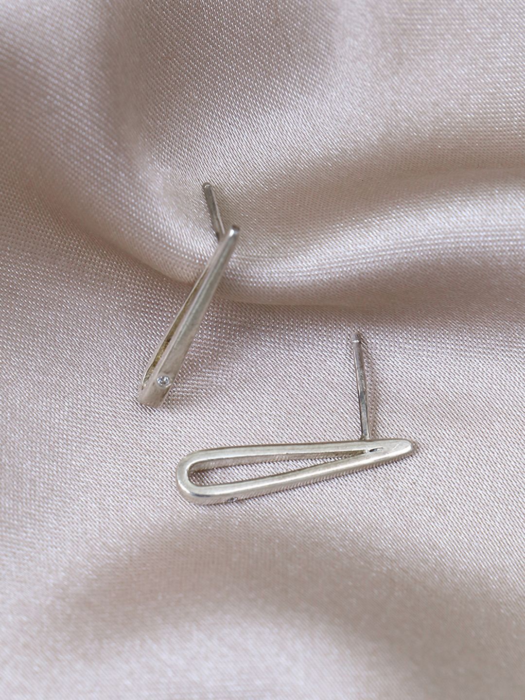 

House of Pataudi 925 Sterling Silver Cubic Zirconia Studded Teardrop Shaped Studs