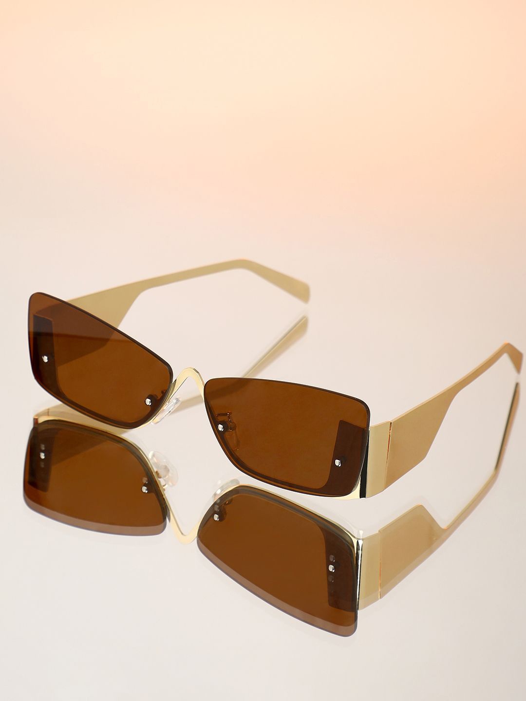 

HAUTE SAUCE by Campus Sutra Women Rectangle Sunglasses with Polarised Lens AW24_HSSG2599, Gold